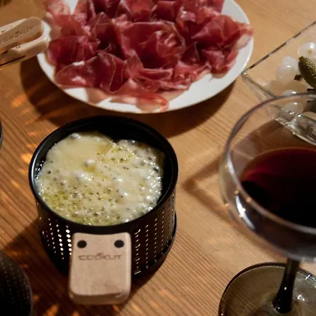 Апартаменты Les Arolles Шамони